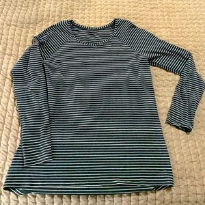Womens Lululemon Tee